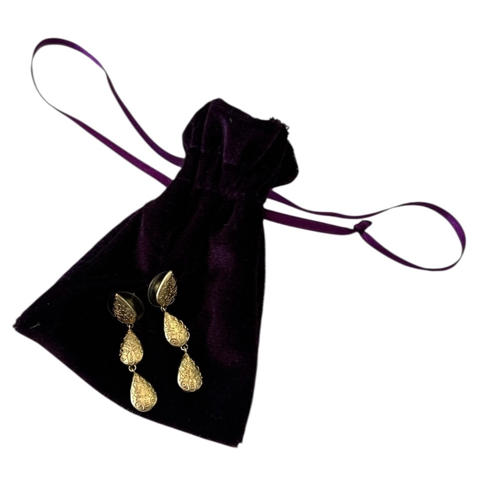 Spatina trio of Gold tone embossed teardrops pierced Earrings Velvet Pouch